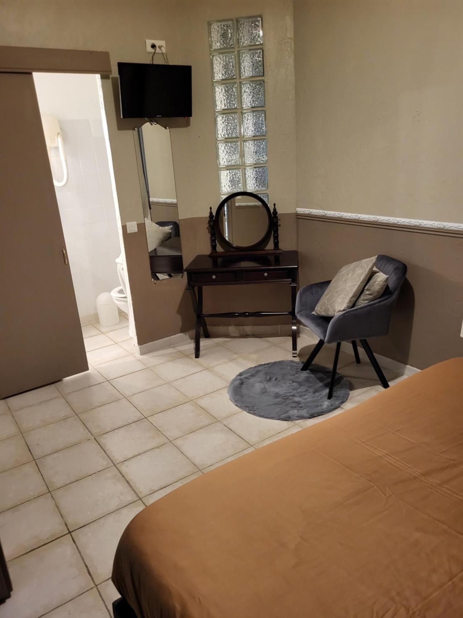 فندق Akwaba Chez Ouli Levens المظهر الخارجي الصورة